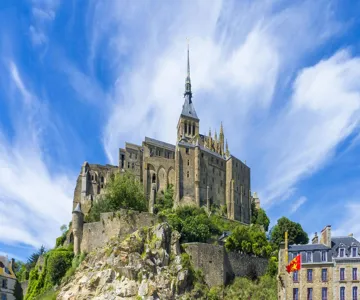 Mont Saint-Michel: Admission + Transport from Paris